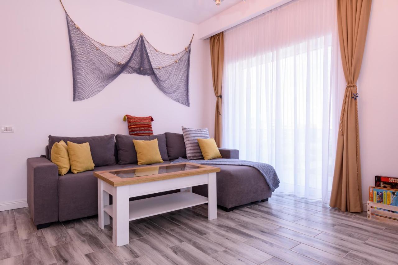 Kataleya Apartament Apartment นาโวดาริ ภายนอก รูปภาพ