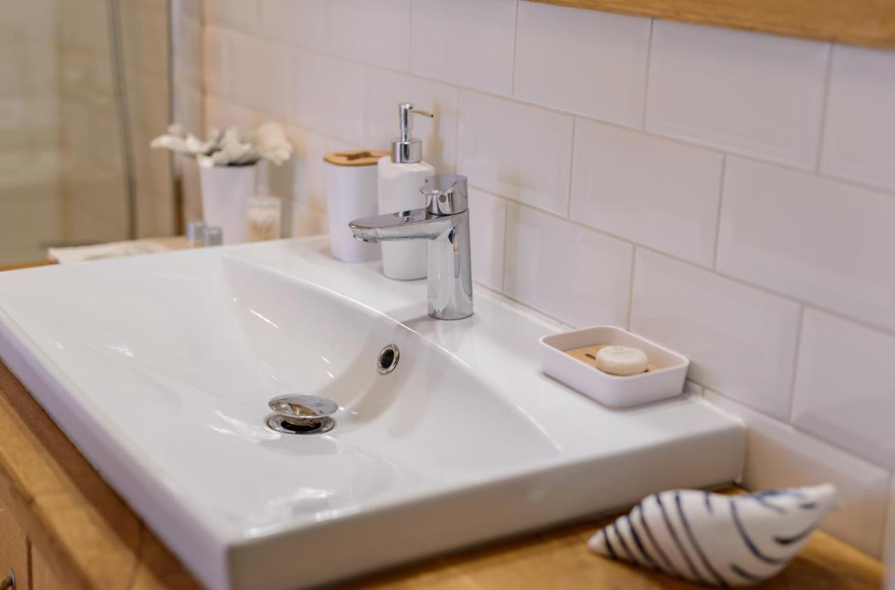 Kataleya Apartament Apartment นาโวดาริ ภายนอก รูปภาพ