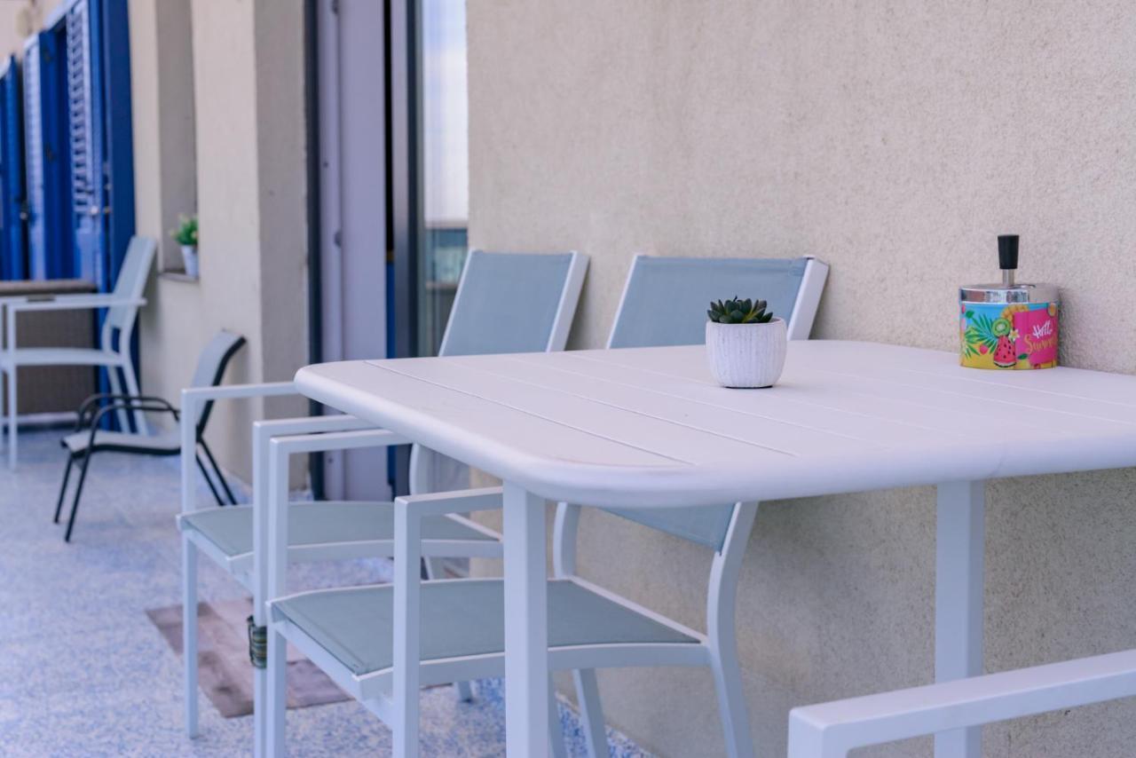 Kataleya Apartament Apartment นาโวดาริ ภายนอก รูปภาพ